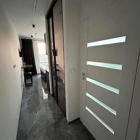33 Modern Appartement Warschau