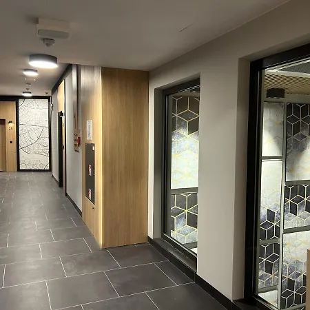 Apartment 33 Modern